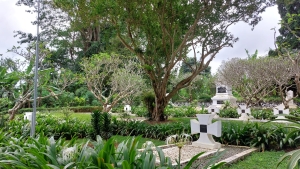 Situs Makam Jeman dan Arca Domas Megamendung